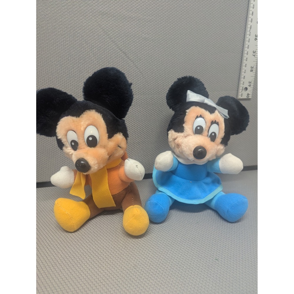 VTG Christmas Carol Mickey & Minnie Mouse Plush Set Disney Collectible Toy